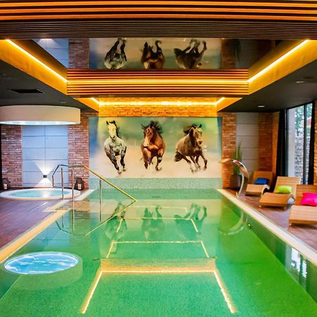 Pyszna Stajenka Hotel Bakow  Екстериор снимка
