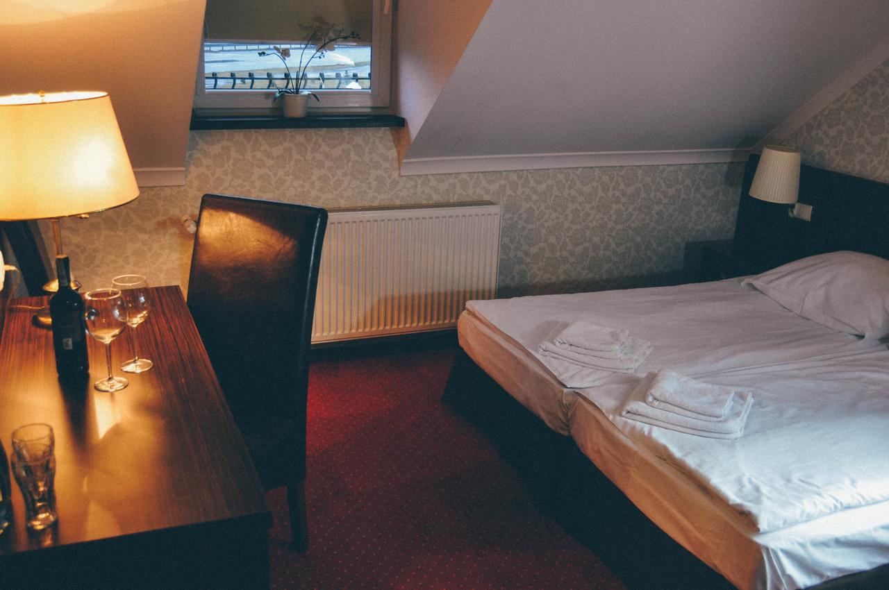Pyszna Stajenka Hotel Bakow  Екстериор снимка