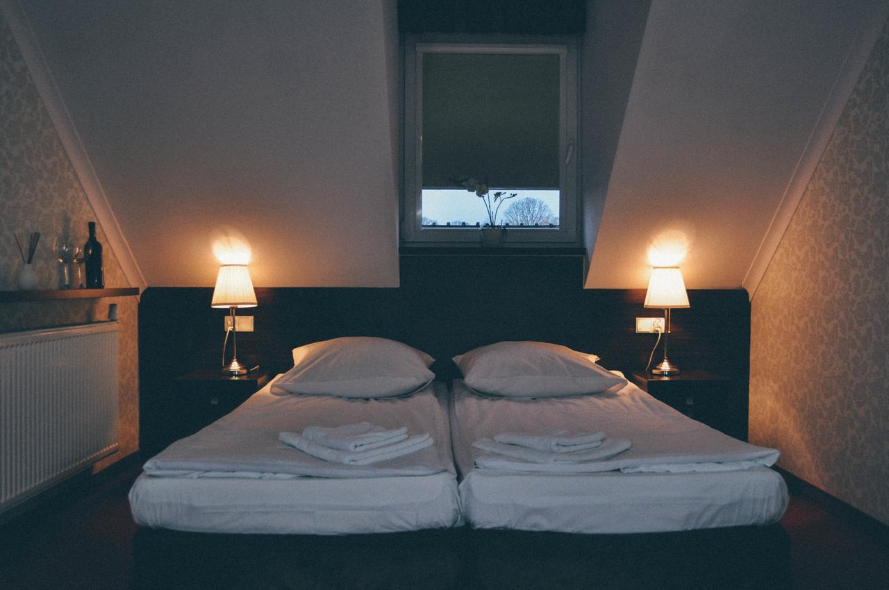 Pyszna Stajenka Hotel Bakow  Екстериор снимка
